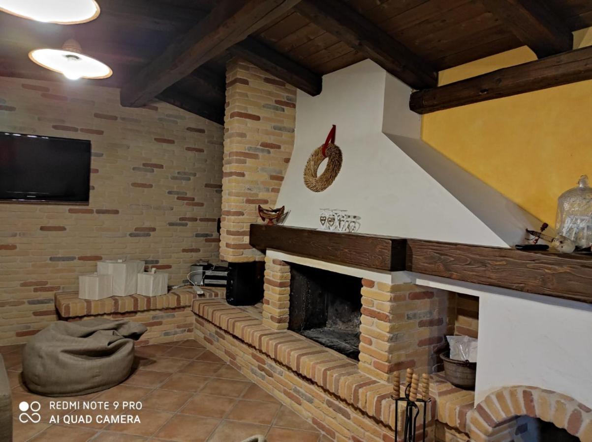 La Taverna Di Lulu Arnesano Ngoại thất bức ảnh